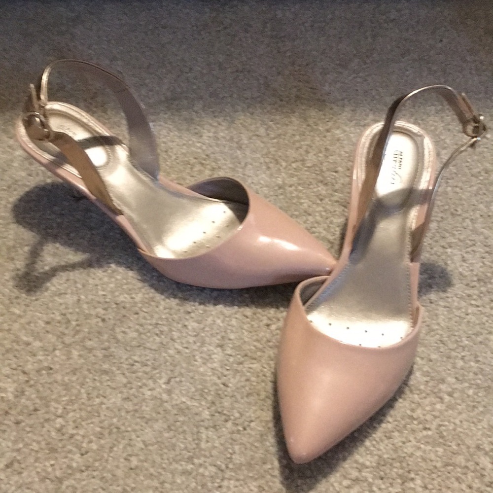 Kitten heel sling backs